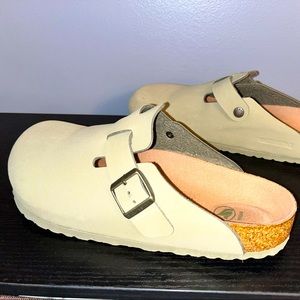 Birkenstock Boston Clog - Vegan (Khaki)
